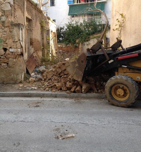 Αποκομιδή μπάζων και Διάθεση κάδων
